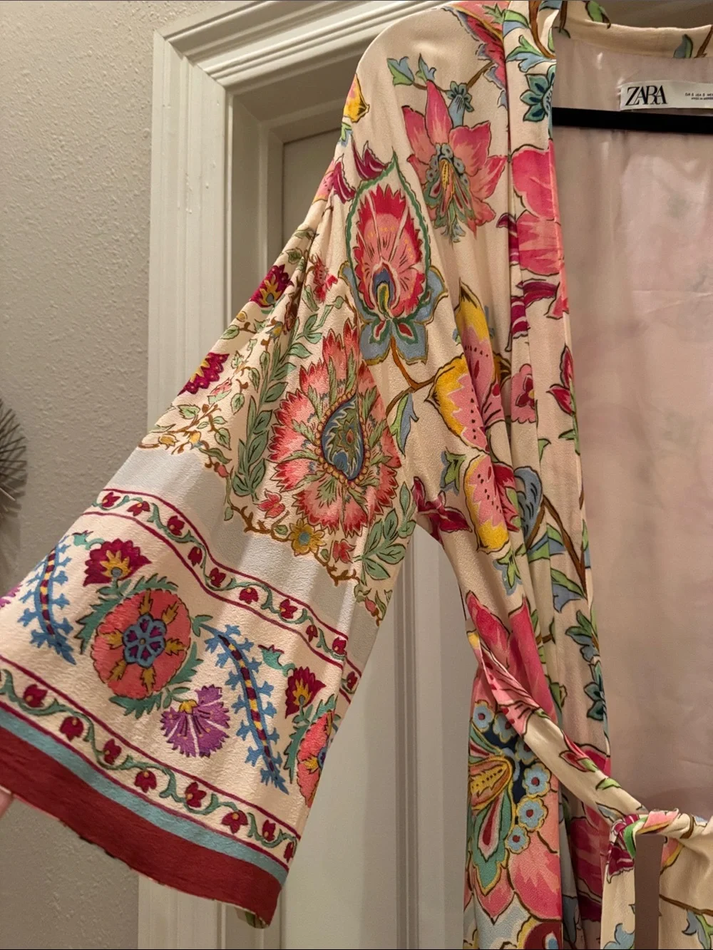 Zara Cream Floral Wrap Kimono Duster Cardigan Belted light weight cover up Small